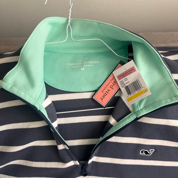 NWT Men’s Vineyard Vines Quarter Zip - Picture 4 of 4